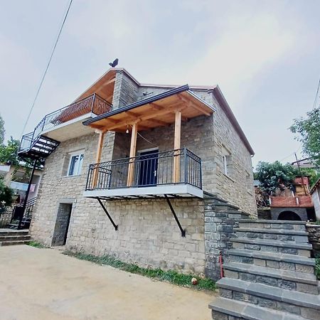 Stone Guesthouse Kajo Roshnik Berat Esterno foto